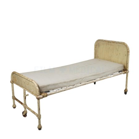Asylum Period Bed With Mattress